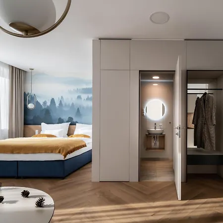 Hotel Cesky Les 4*