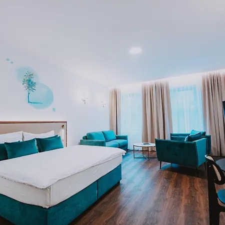 český Les Hotel 4*